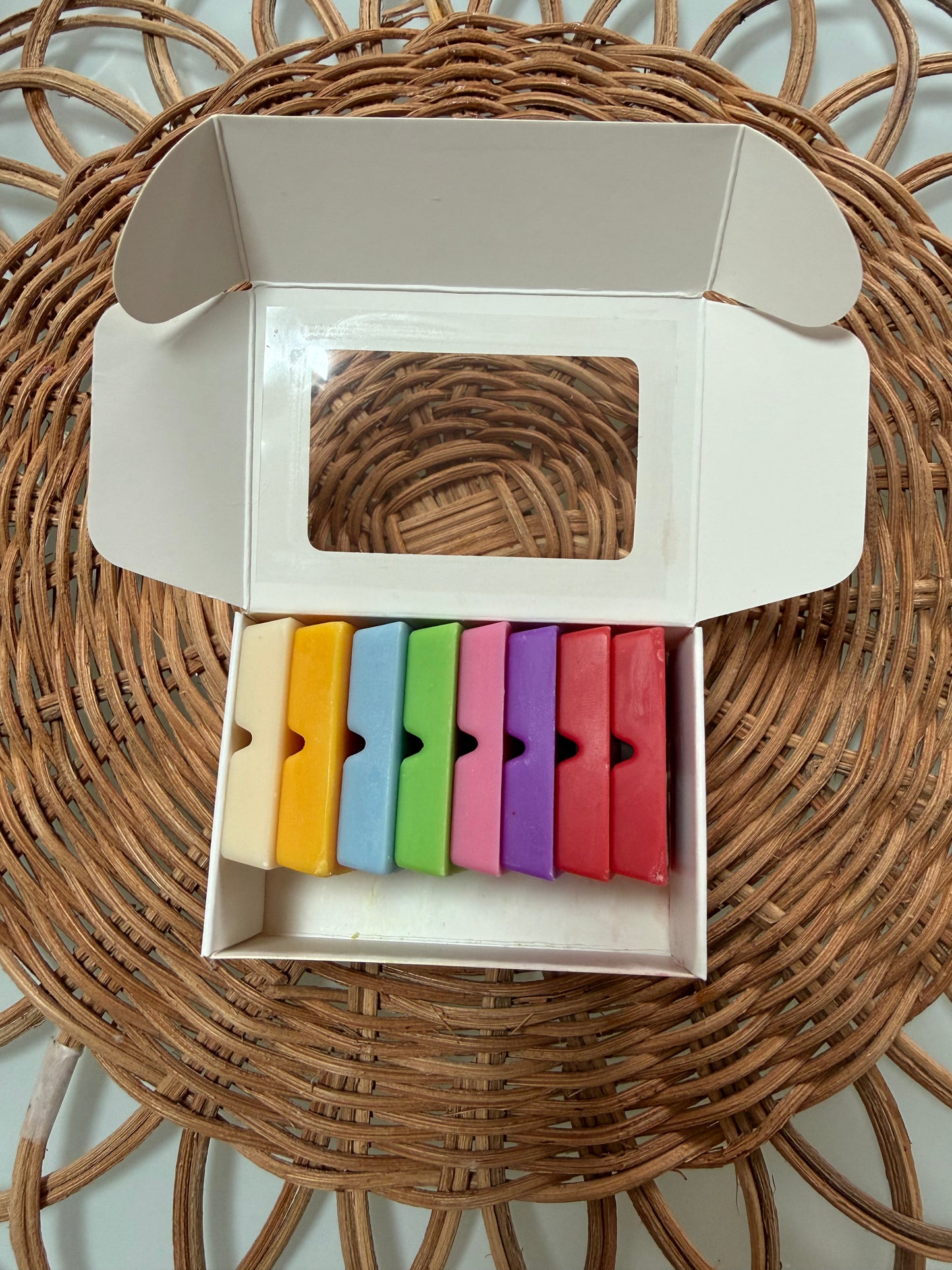 Fondants La petite boîte aux couleurs du printanière.